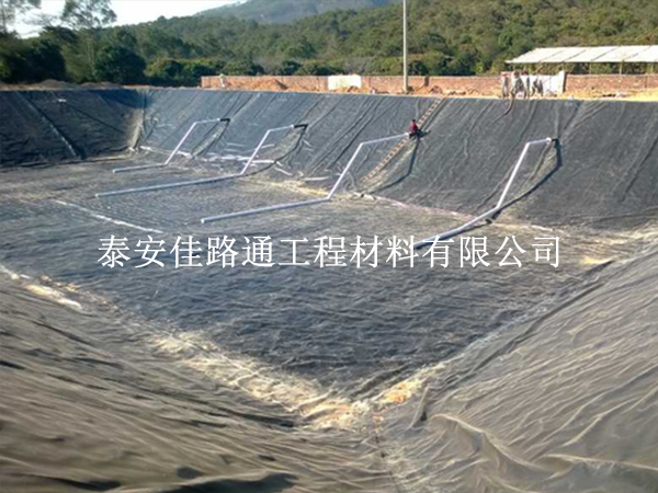 防滲土工膜施工：精準(zhǔn)對(duì)接環(huán)境需求，共筑綠色屏障