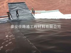 污水處理防滲膜損壞，這 5 大自然因素是主要原