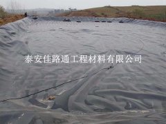 人工湖防滲膜效果差？6 大原因讓防滲功